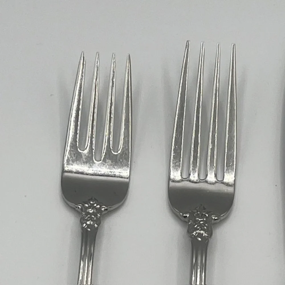 Oneida Community Affection Stainless Flatware 5 Piece Place Setting Floral